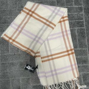 NWT Steve Madden women’s fashion scarf